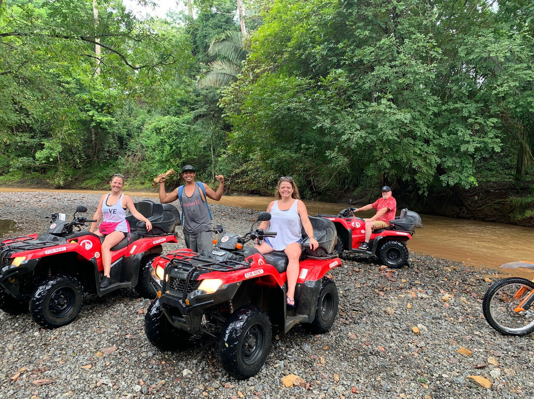 Pacific Dirt Road Adventures景点图片