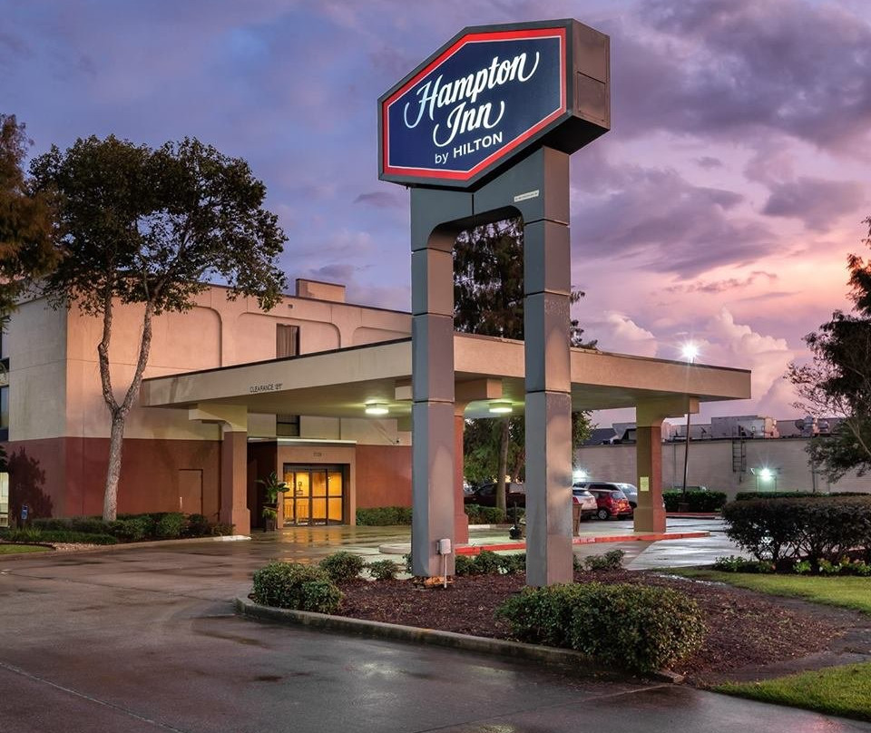 霍马希尔顿恒庭酒店主图