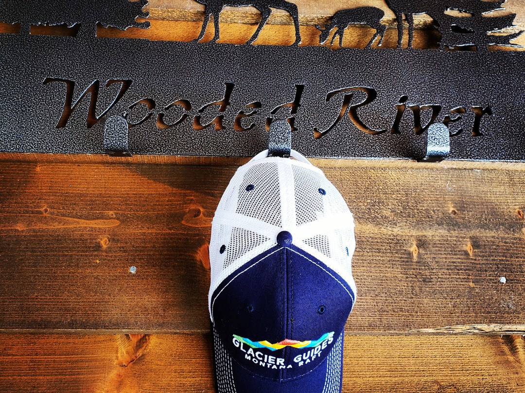 Glacier Guides Lodge主图