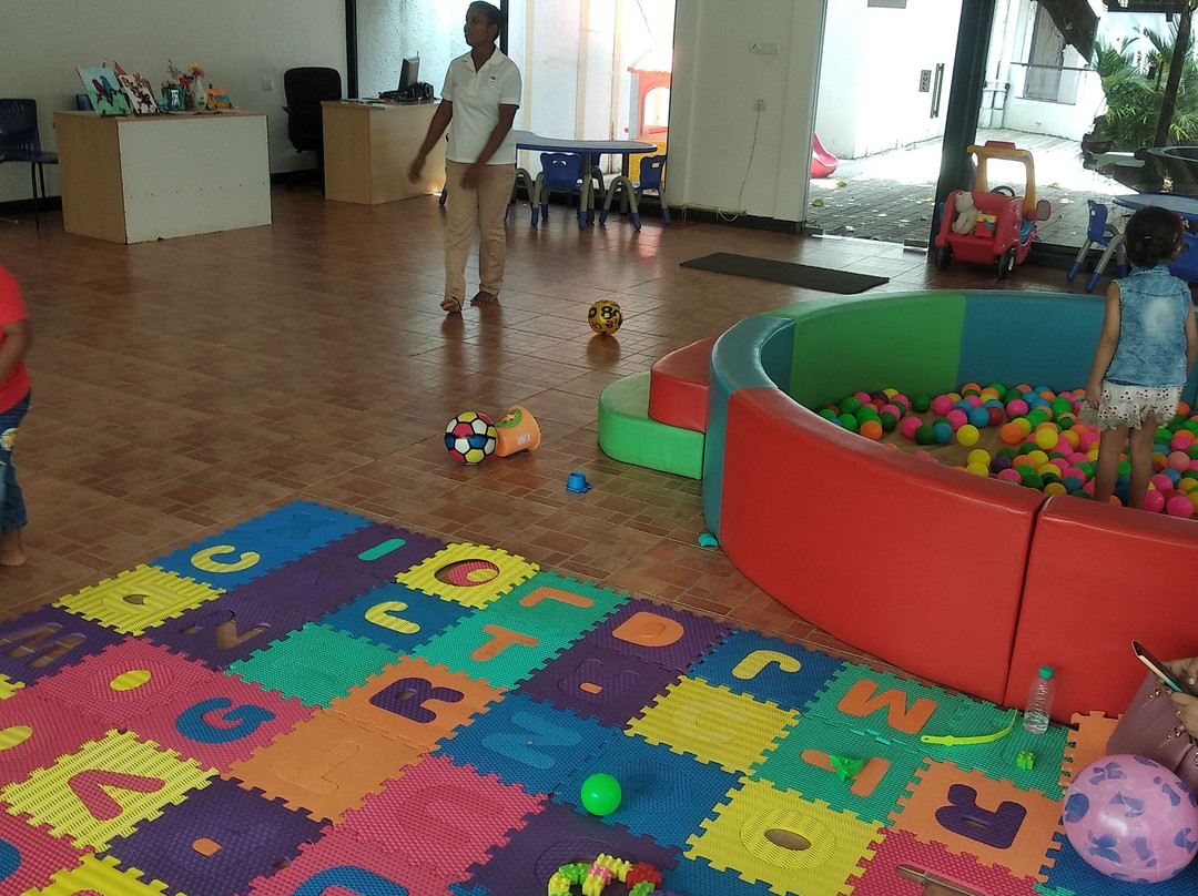 果阿度假胜地假日酒店主图