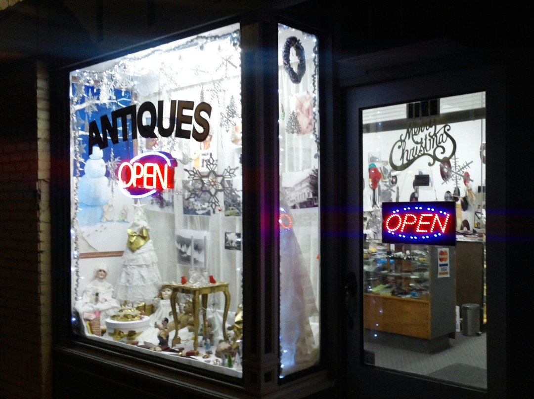 Antiques on Adams景点图片