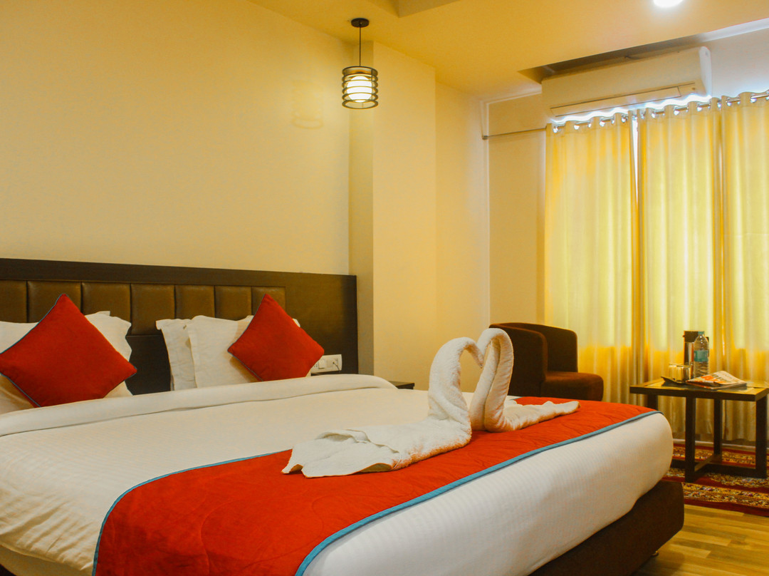 Solitaire Hotel and Resorts主图