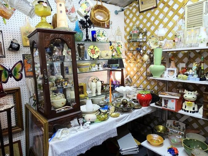 Antique Outlet Mall景点图片