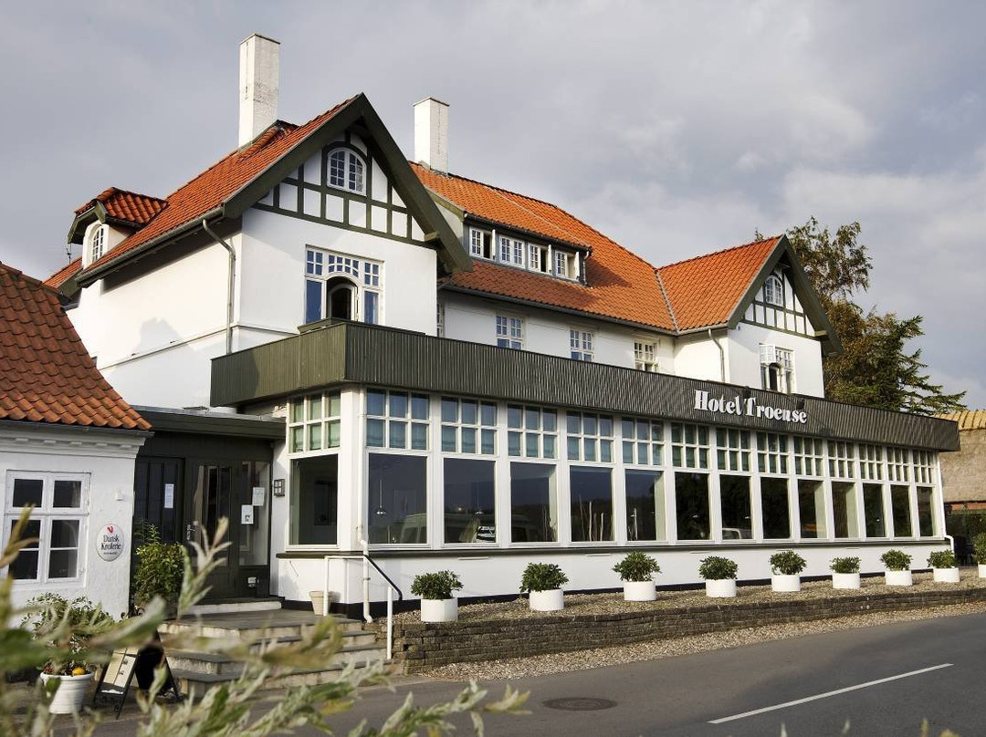 图恩斯酒店主图