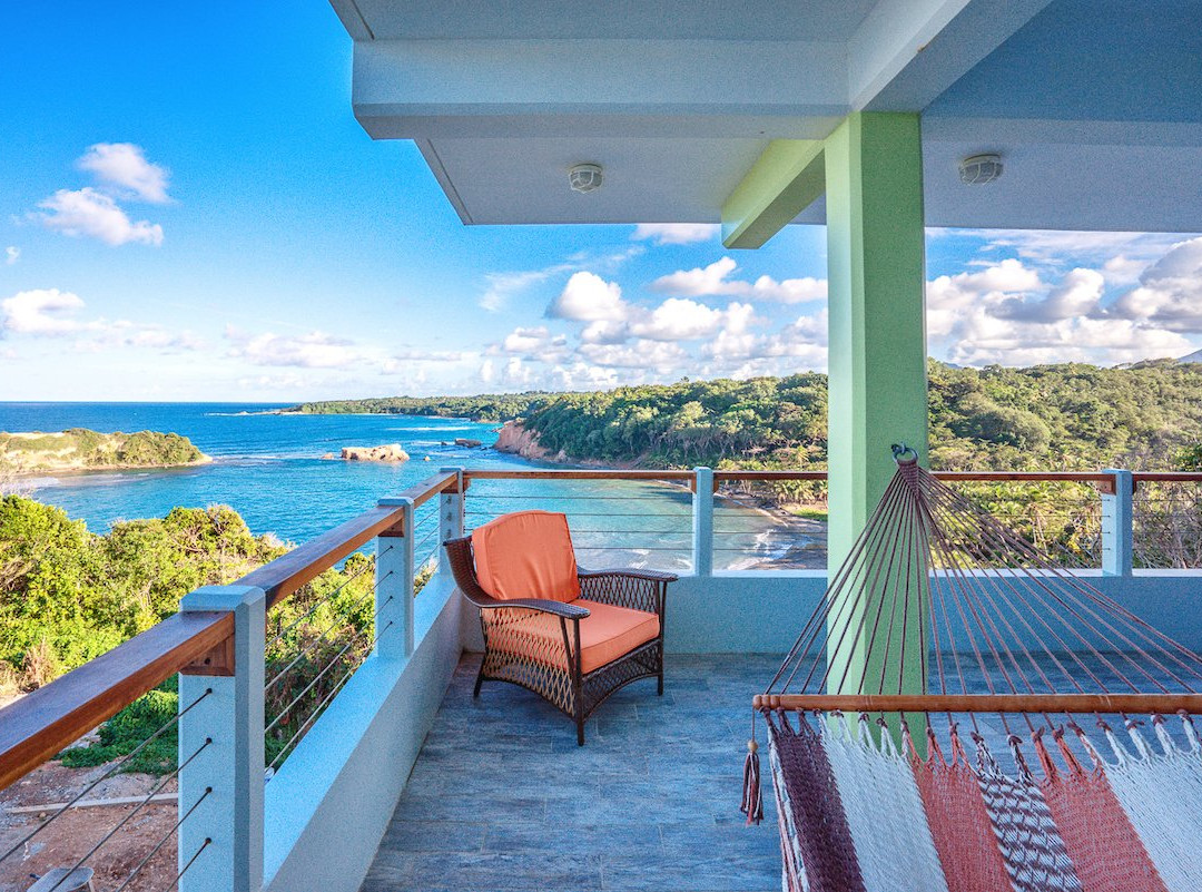 Cloud9 Dominica