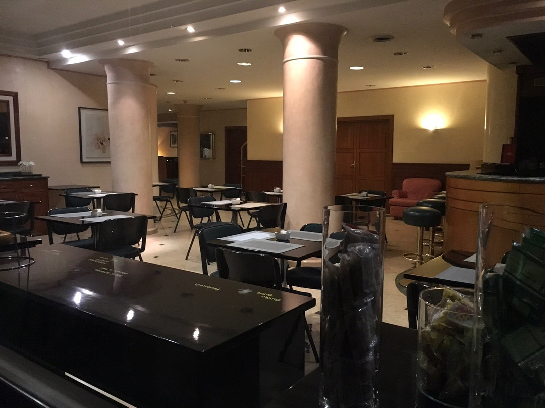 齐拉诺酒店主图
