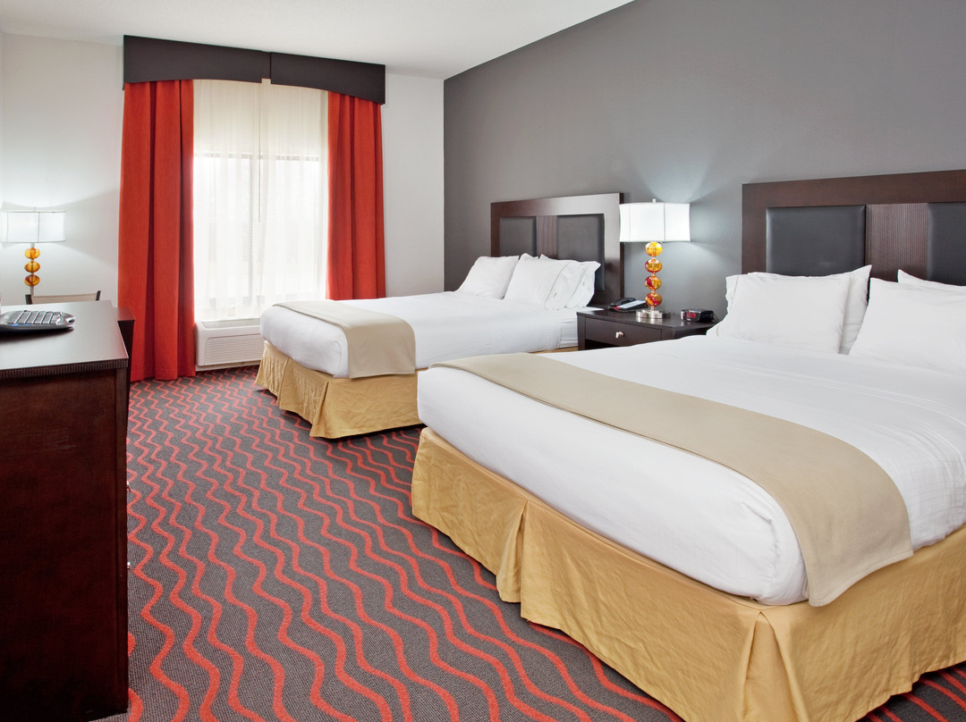 Holiday Inn Express & Suites Festus - South St. Louis by IHG主图