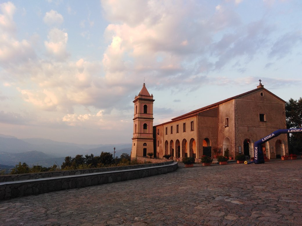 Santuario Maria Santissima di Pietrasanta-San Giovanni a Piro必去景点