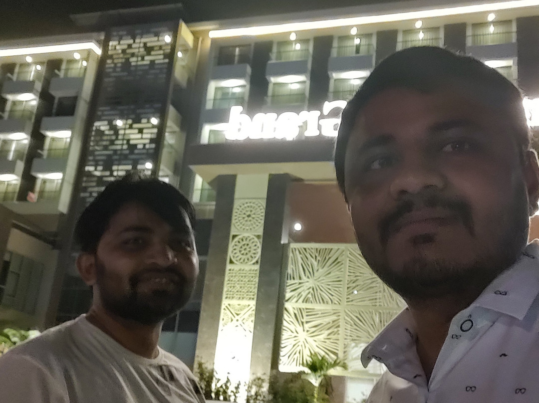 The Maruti Nandan Grand主图