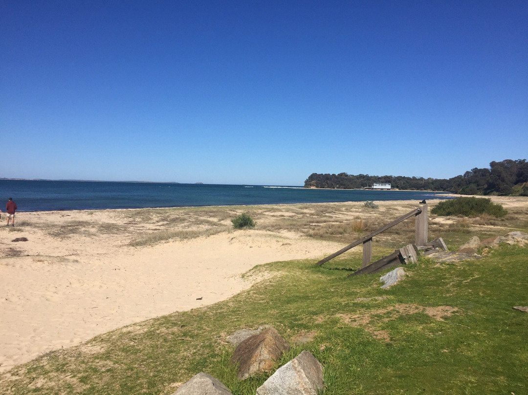Point Leo Beach景点图片