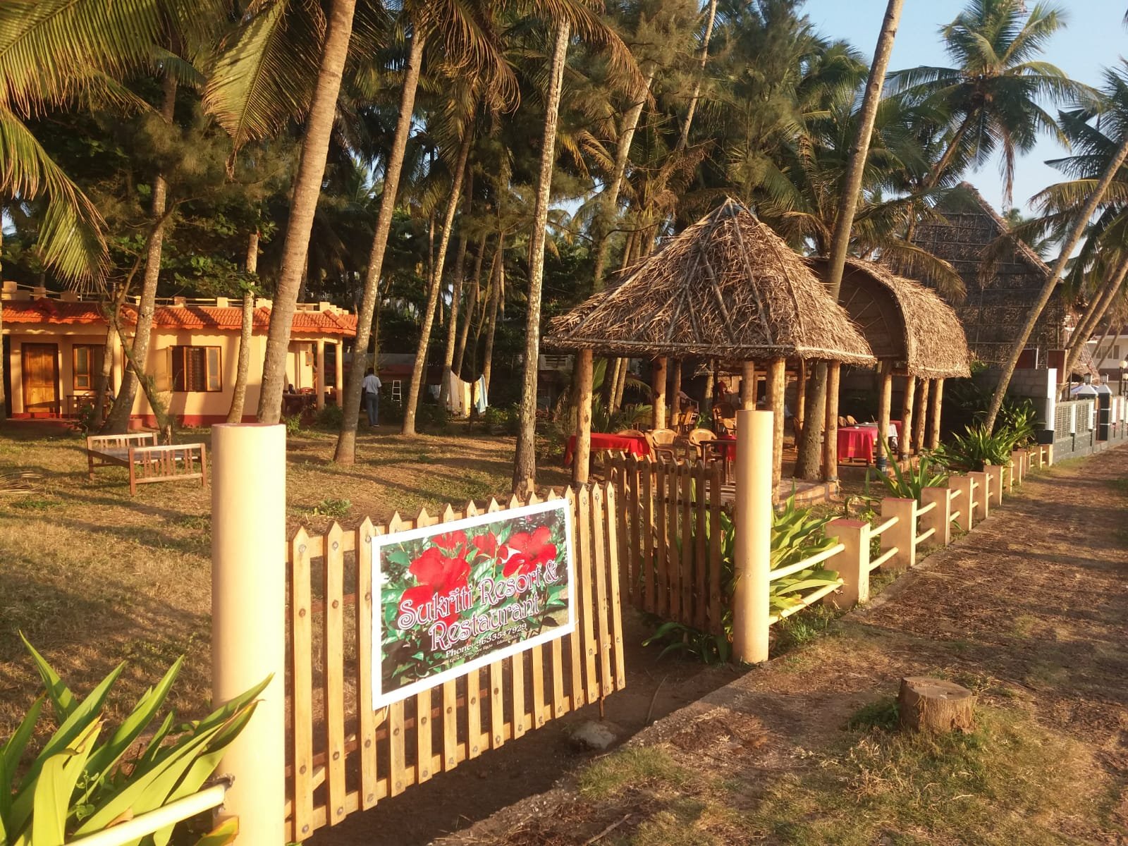 Sukriti Beach Resort-官方