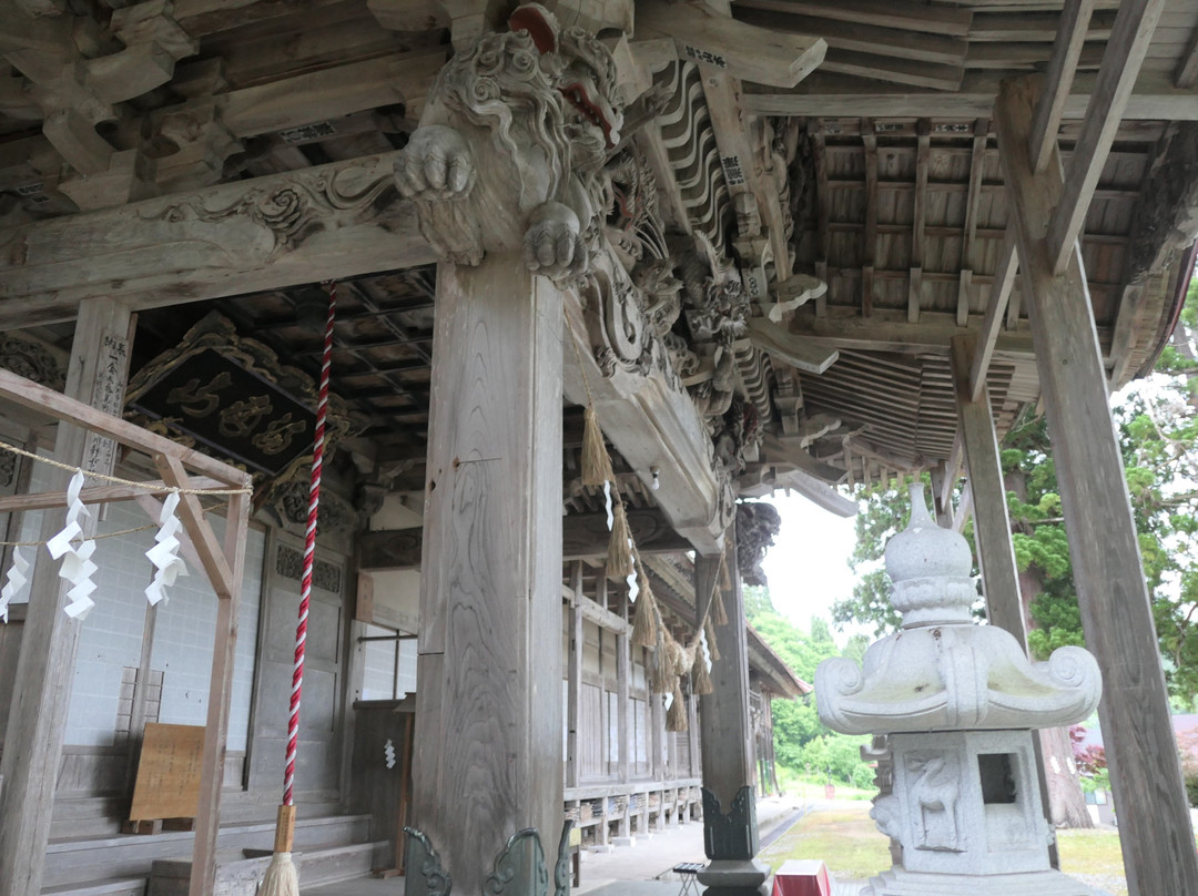 Iwanesawasanzan Shrine景点图片