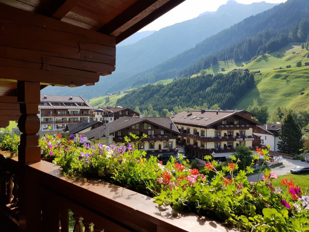 纽斯蒂夫特运动酒店