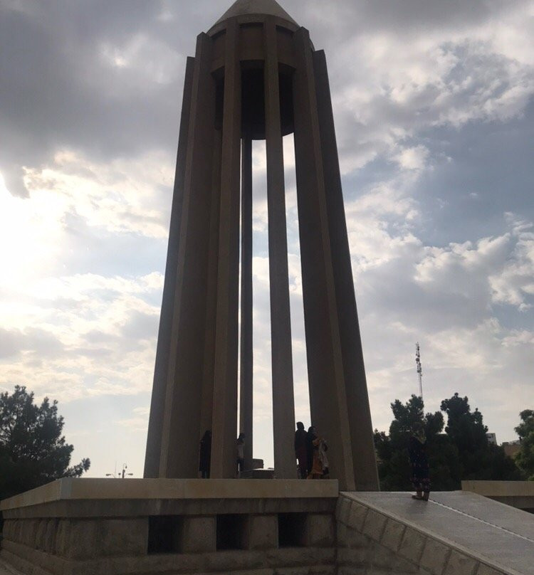 Ibn-e Sina Tomb-Hamadan必去景点