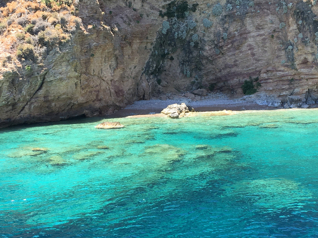 Grecia in Vela-帕罗斯岛必去景点