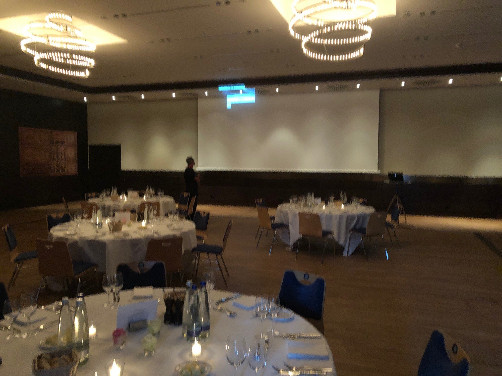 INFINITY Hotel & Conference Resort Munich-浴室