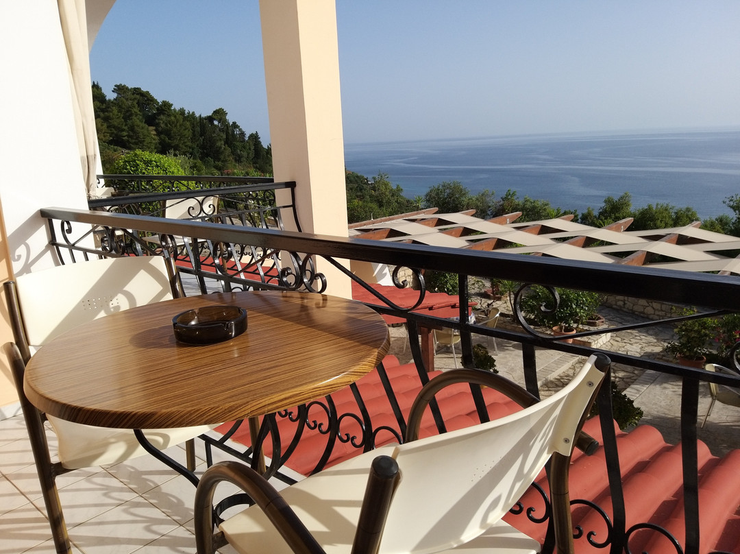 女伯爵别墅酒店主图