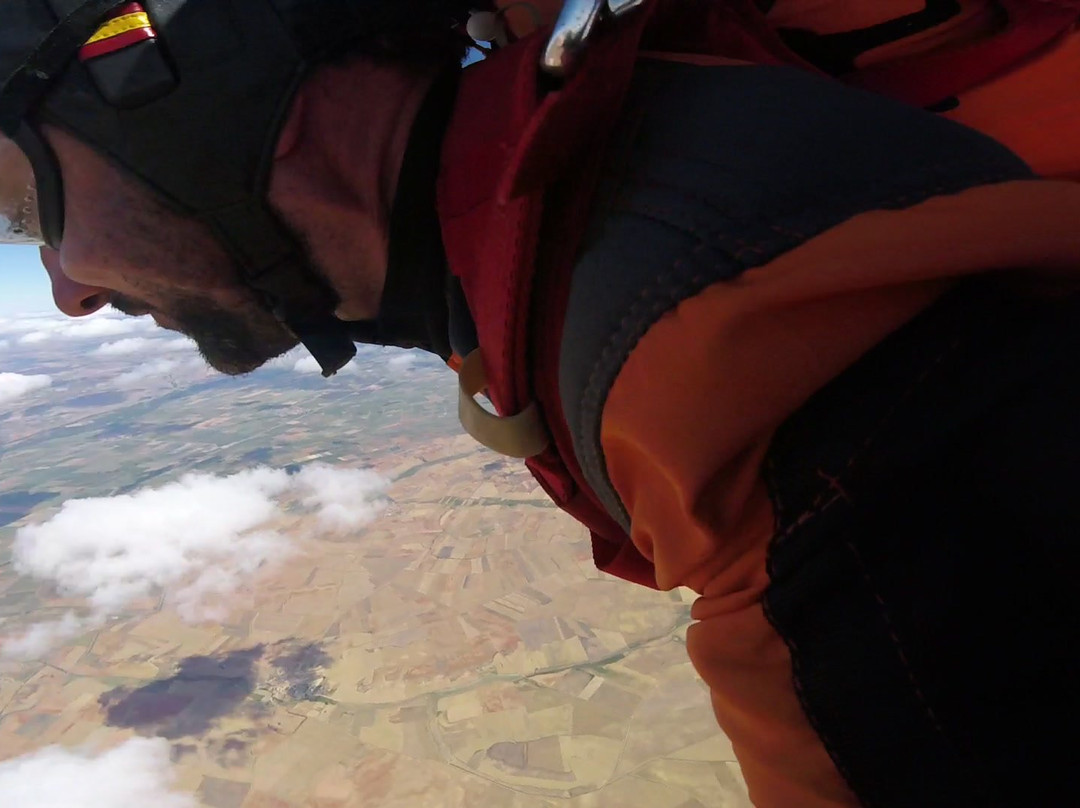Skydive León景点图片