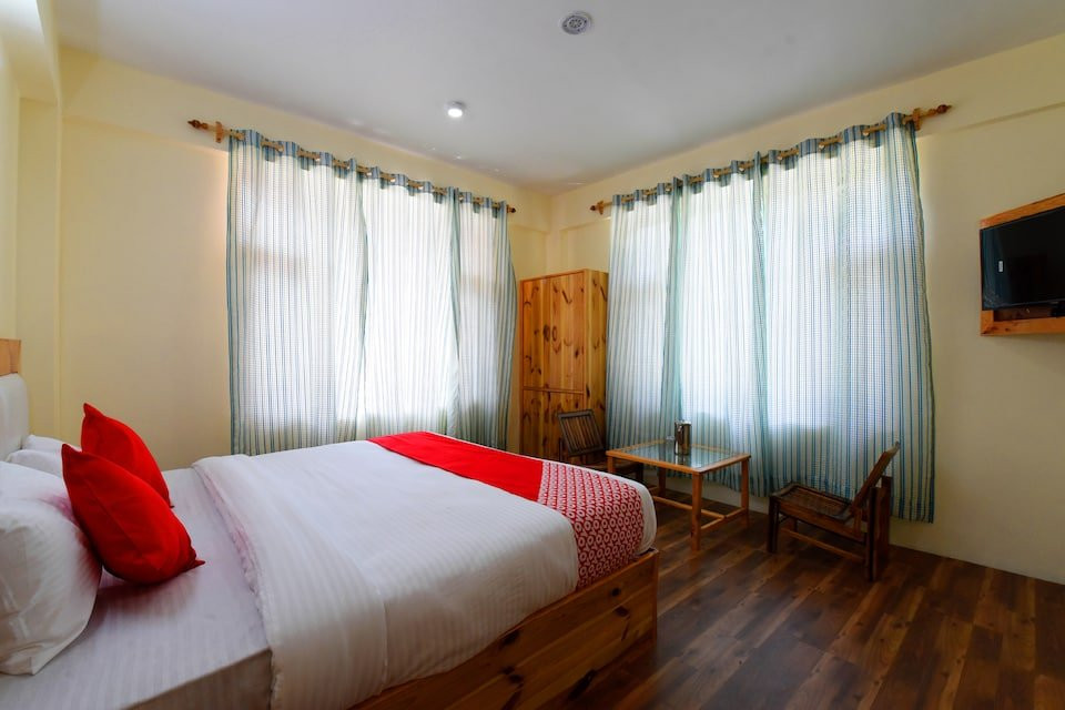 Flagship Anand Niwas主图