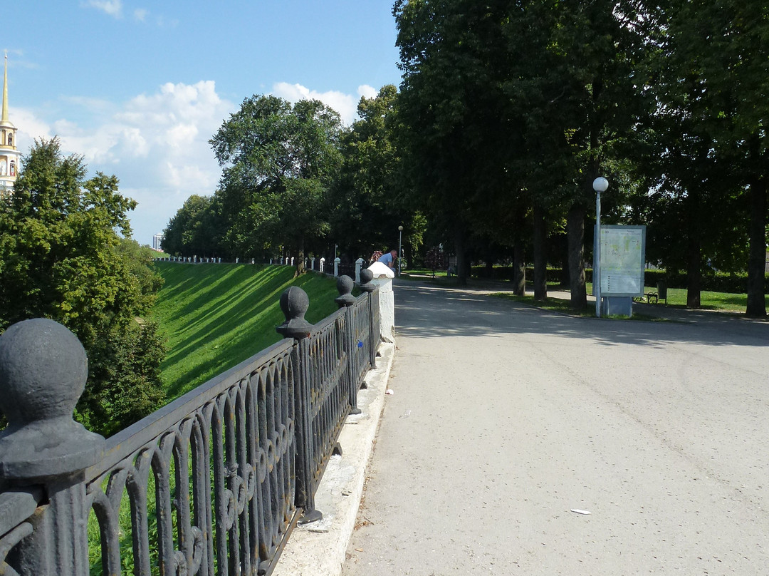 Embankment of the River Trubezh景点图片