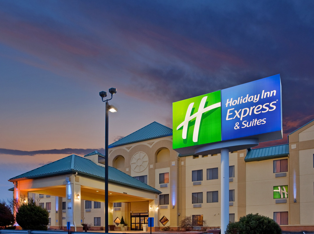 Holiday Inn Express & Suites St. Louis West - Fenton主图