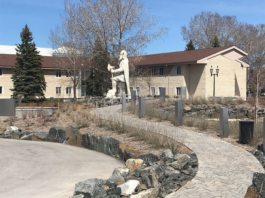 Gimli Viking Statue-基米尼必去景点