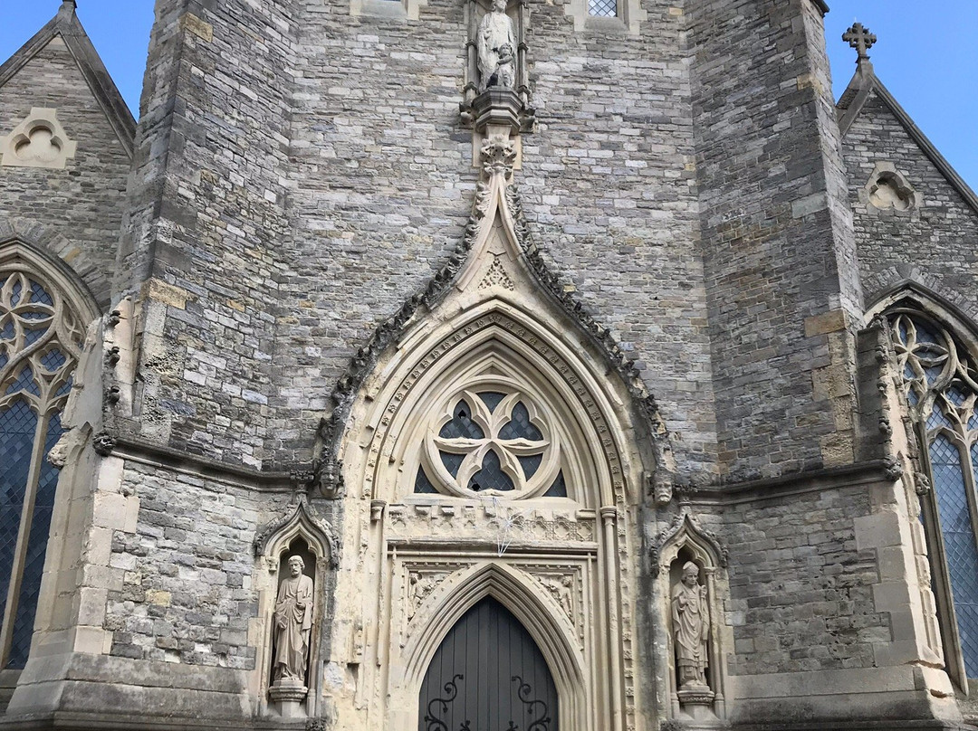 The Minster Church of St Thomas-纽波特必去景点