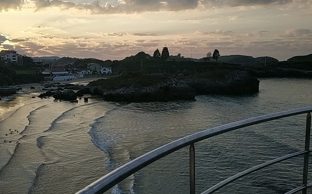 Playa Palombina-Celorio必去景点