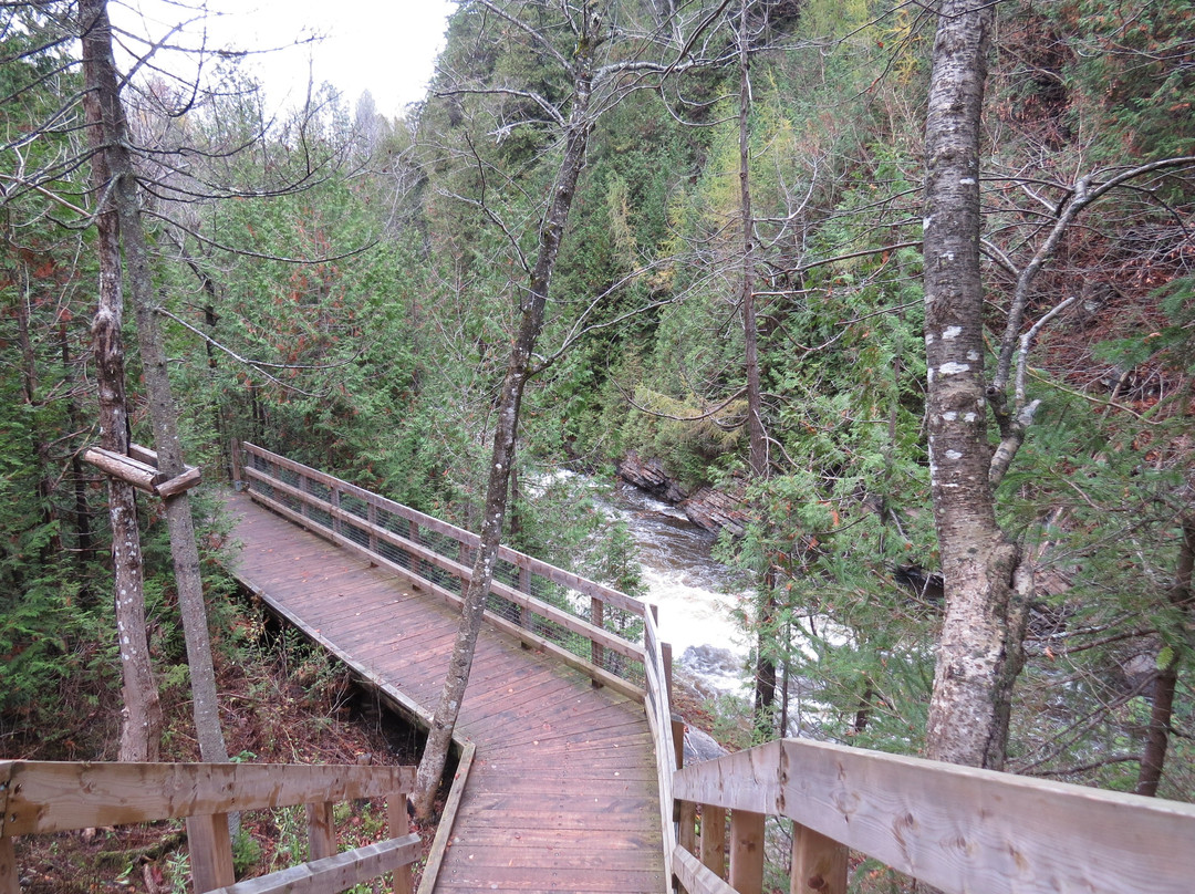 Site Géologique de la Gorge de la Rivière Saint-Charles-魁北克市必去景点