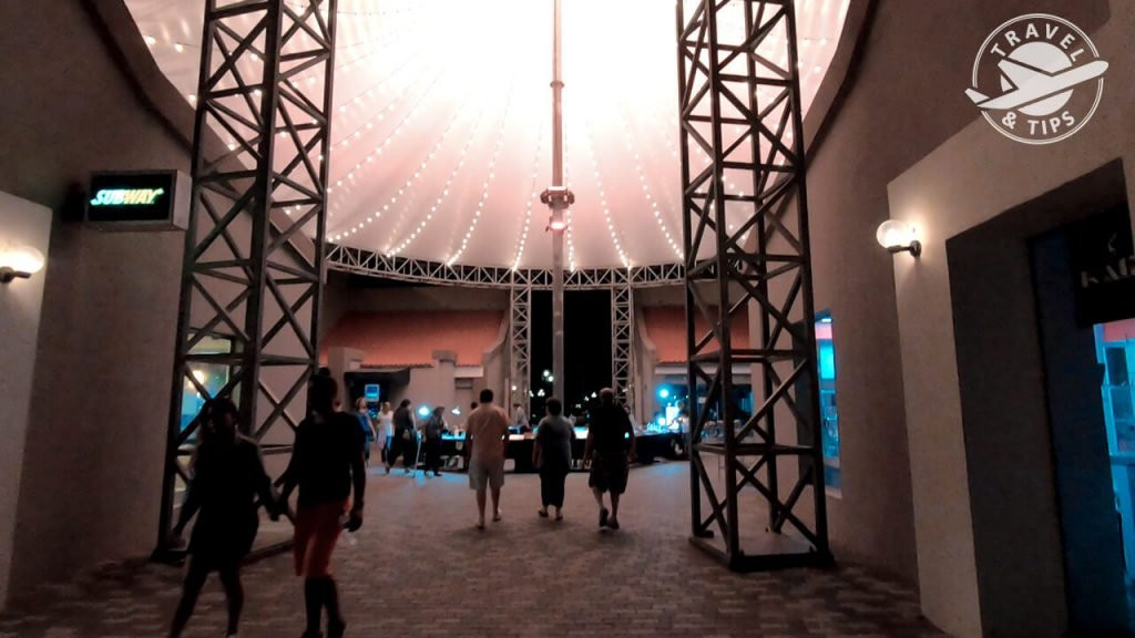 Renaissance Marketplace-奥腊涅斯塔德必去景点