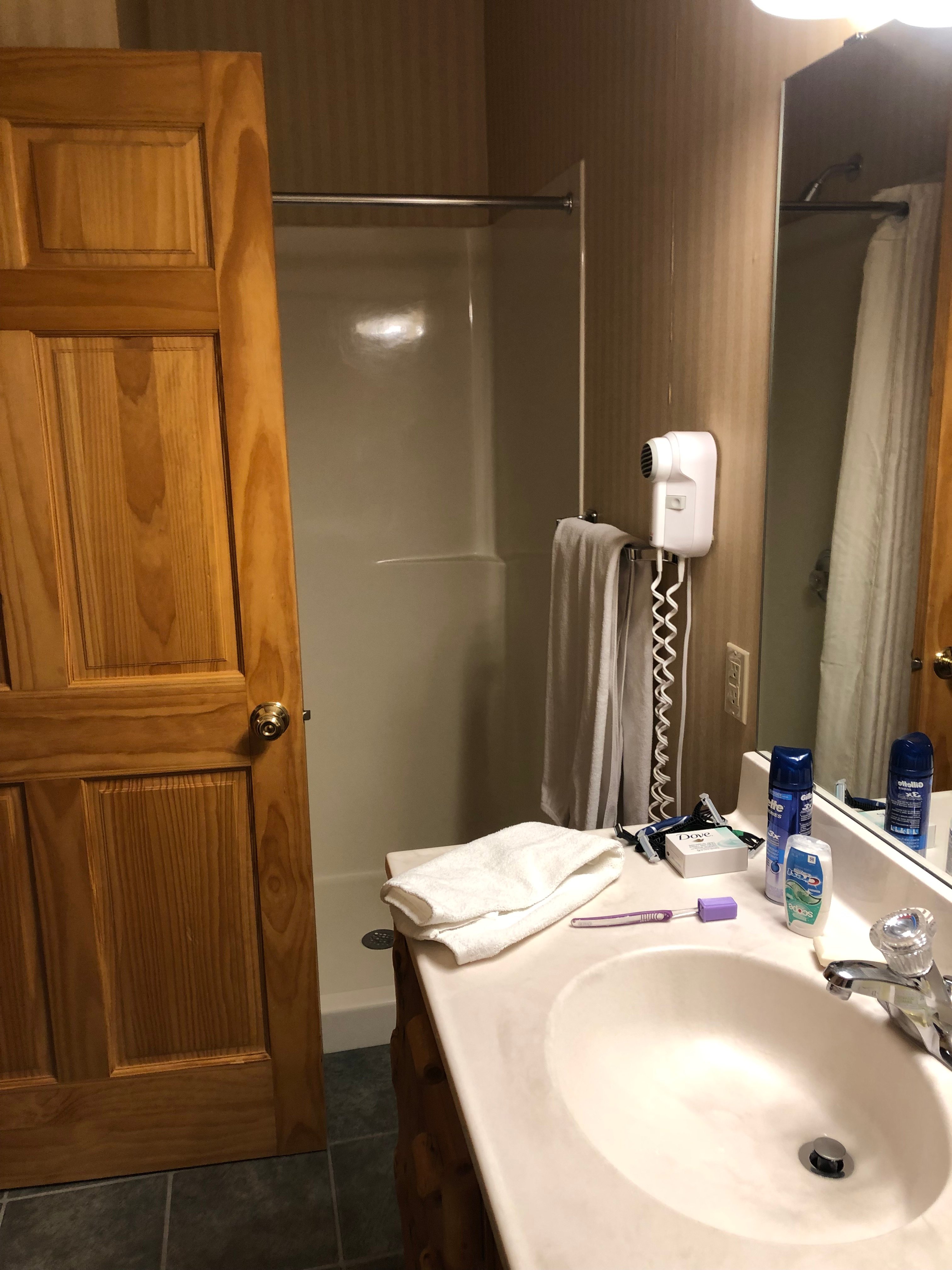 Breezy Point Resort-浴室