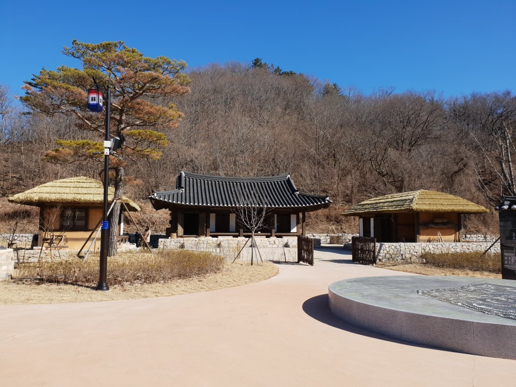 Janggi Yubae Munhwa Cheheomchon-浦项市必去景点