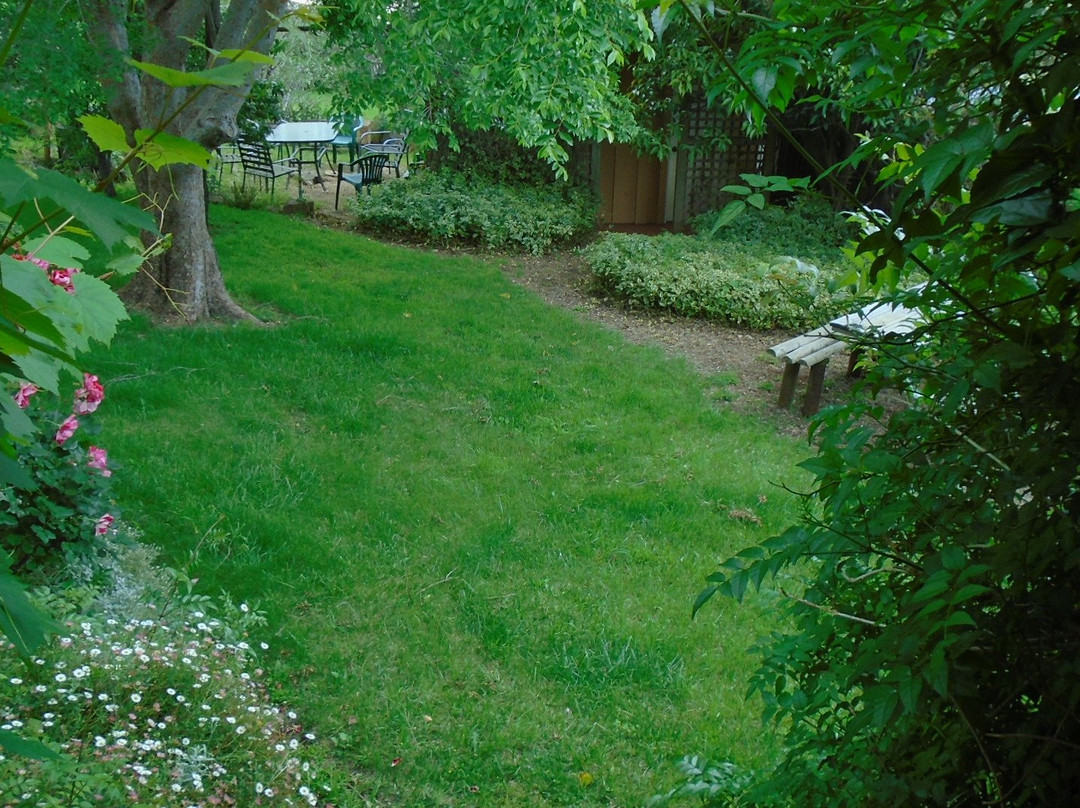 梅雷迪思之家酒店主图