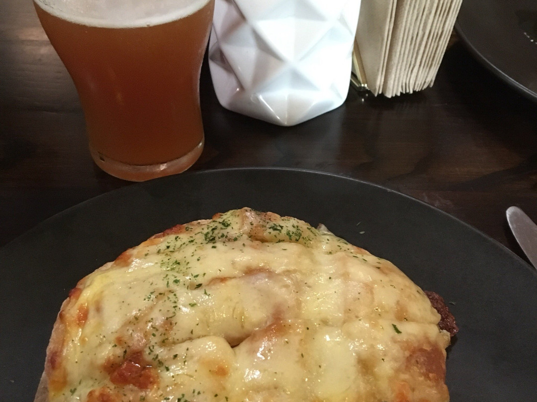 The Tamworth Hotel主图