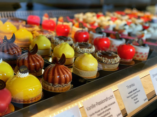 哈廷根餐馆和美食-Confiserie Harmonie