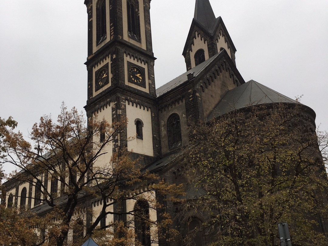 Chyne旅游景点-Church of St. Cyril