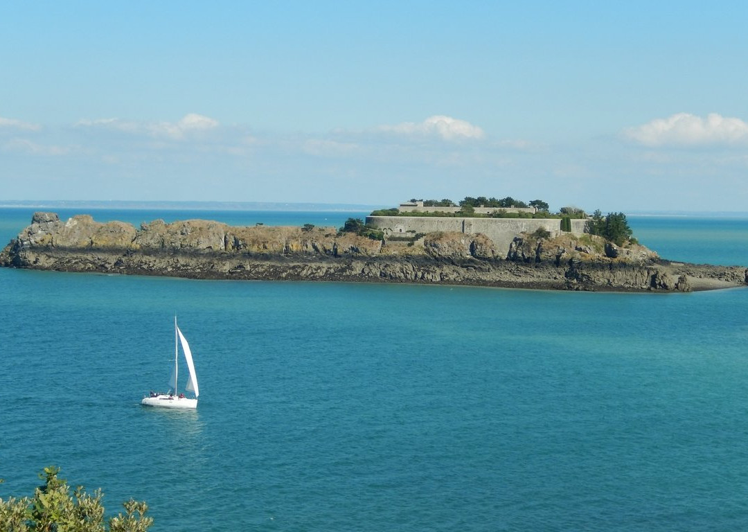 Pointe de la Chaîne-康卡勒必去景点