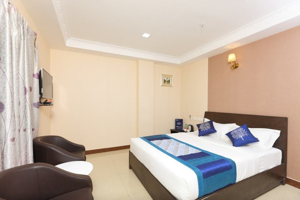 Coastal Grand Hotel Sampath主图