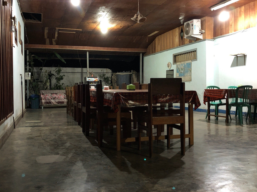 Victoria Hotel Tentena主图