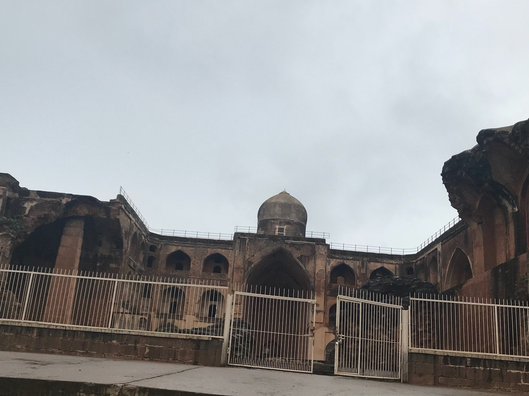 Mahamud Gawan Madrasa景点图片