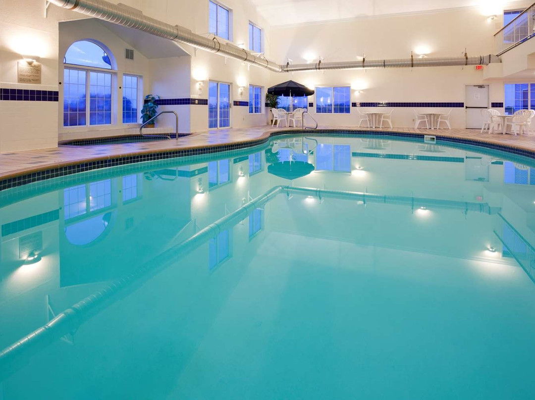 GrandStay Hotel & Suites Montevideo主图