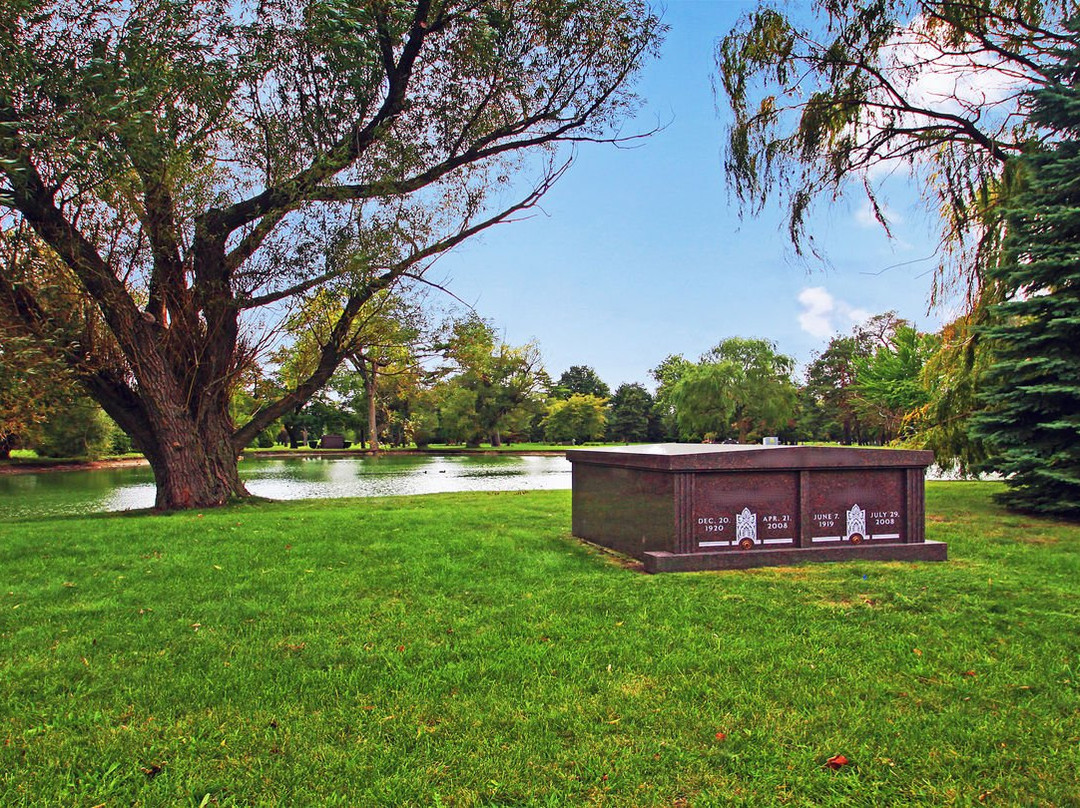 Ridgewood Memorial Park-德斯普兰斯必去景点