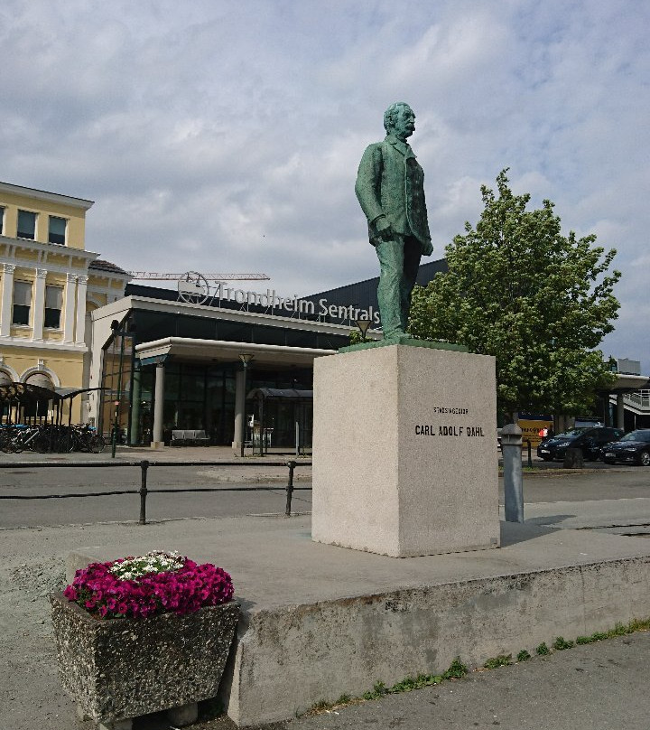 Carl Adolf Dahl Statue景点图片