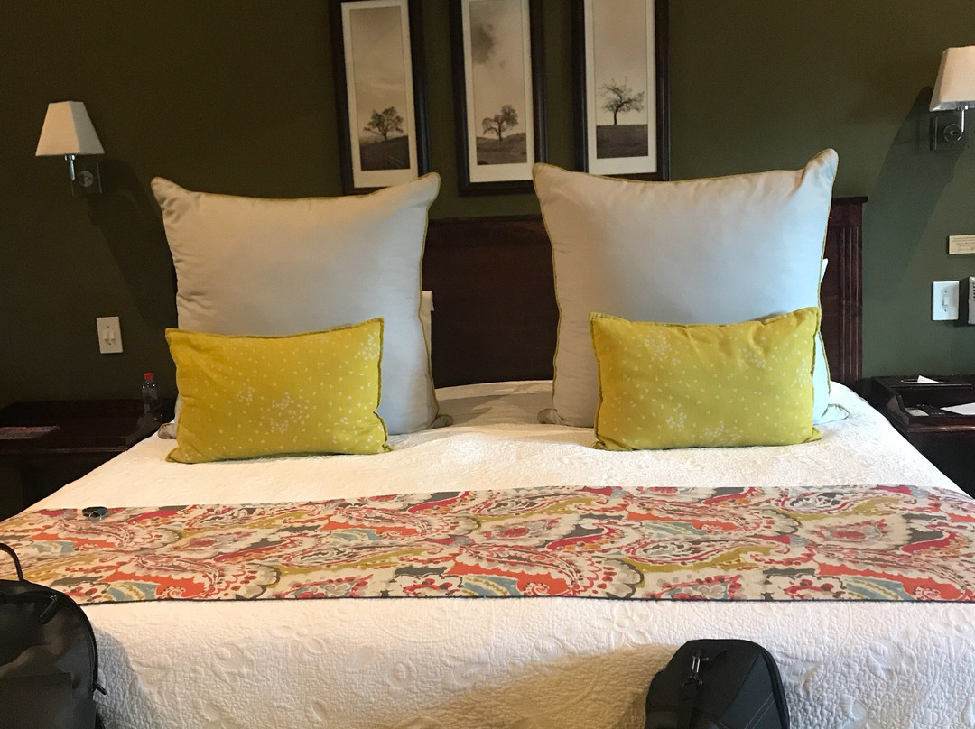 Perry's Bridge Hollow Boutique Hotel主图