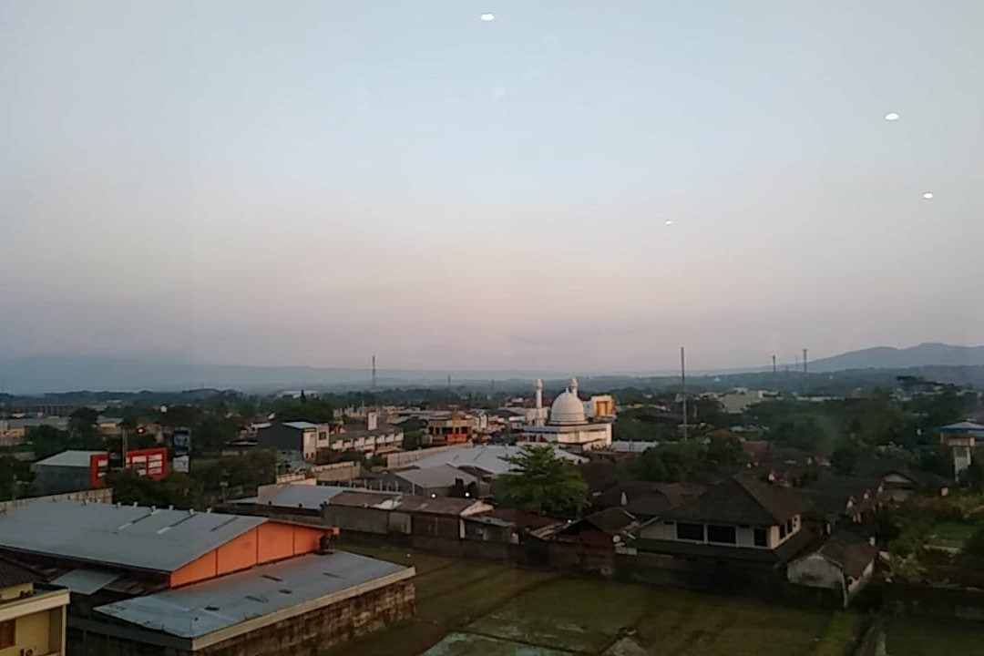 Hotel Grand Karlita Purwokerto主图