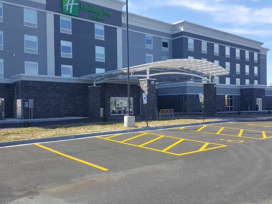 Holiday Inn & Suites Decatur-Forsyth By IHG主图