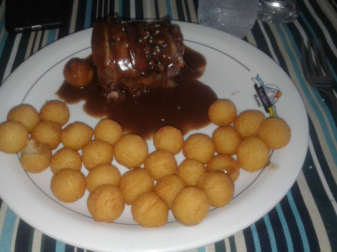 Hotel San Isidro主图