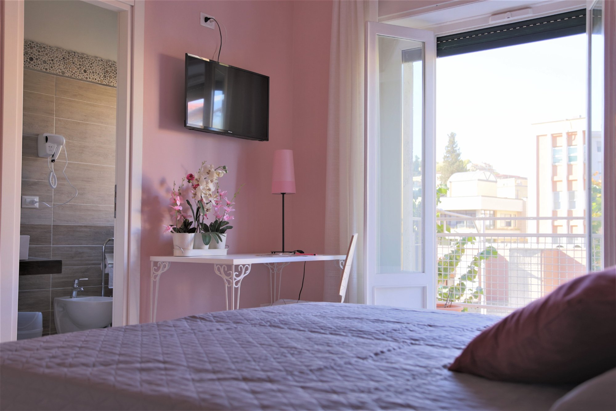B&B Rosa-官方