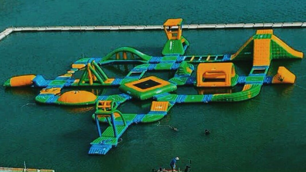 实兆远旅游景点-Frenzy Water Park