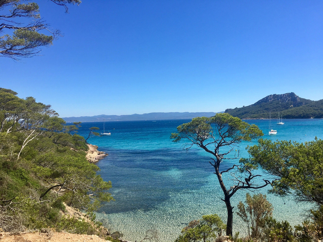 Plage Notre Dame景点图片